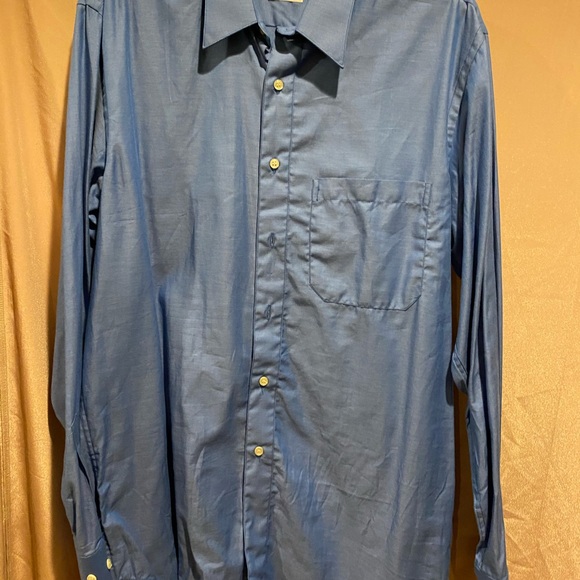 Shirt - Picture 1 of 3